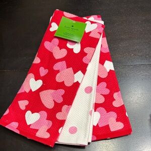 Kate Spade Heart Pattern Towels in Red and Pink